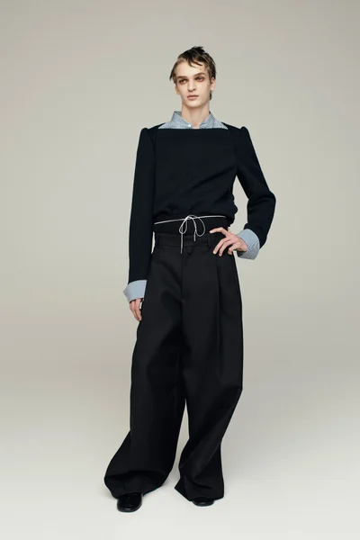 Look 10